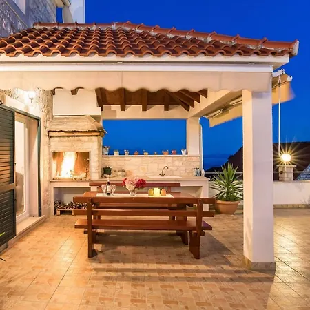 Marivilla In With Heated Pool *