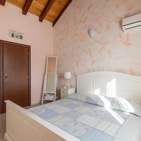 Marivilla In With Heated Pool Вилла *
